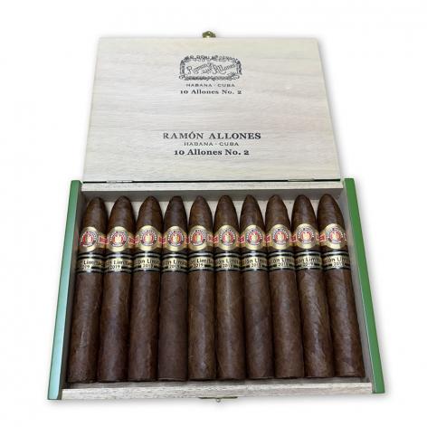 Lot 492 - Ramon Allones No. 2