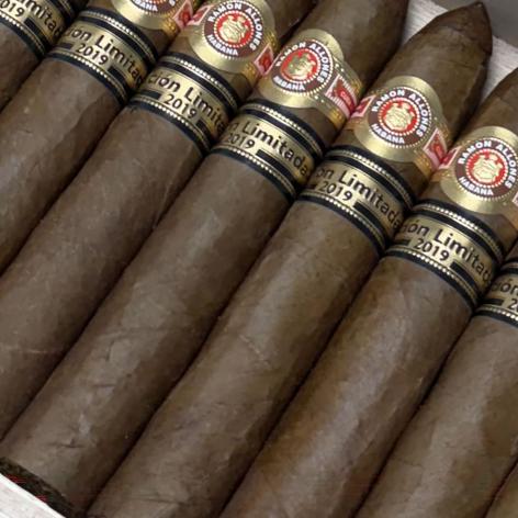 Lot 493 - Ramon Allones No. 2