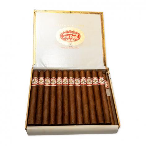 Lot 493 - Hoyo De Monterrey Double Coronas
