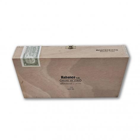 Lot 495 - Montecristo Robustos