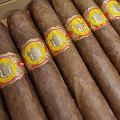 Lot 49 - El Rey Del Mundo Tainos
