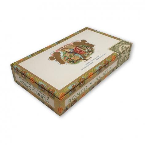 Lot 500 - Romeo y Julieta Cedros de Luxe No. 3