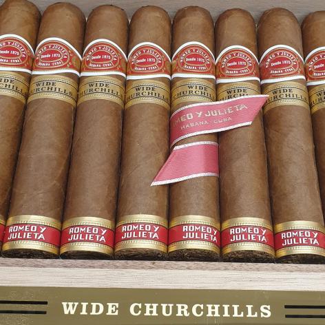Lot 503 - Romeo y Julieta Wide Churchills Travel Humidor