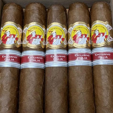 Lot 505 - La Gloria Cubana Invictos