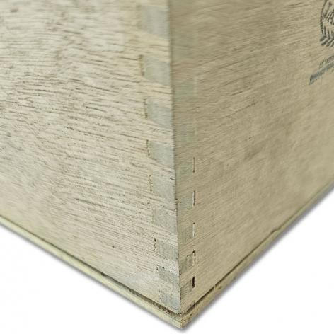 Lot 505 - Por Larranaga Petit Coronas