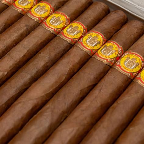 Lot 509 - El Rey Del Mundo Lonsdales