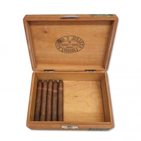 Lot 511 - Romeo y Julieta Coronas de Luxe