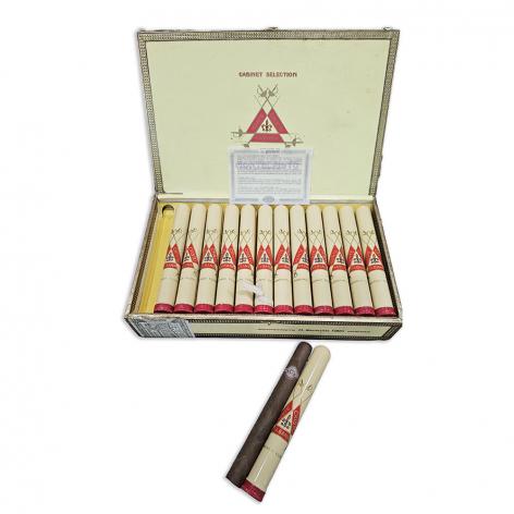 Lot 519 - Montecristo Tubos