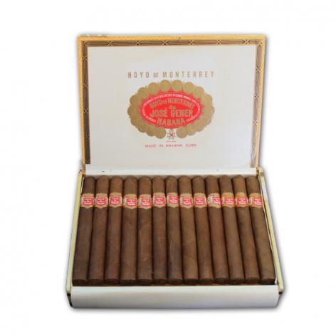 Lot 51 - Hoyo de Monterrey Coronas