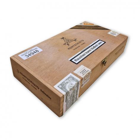 Lot 51 - Montecristo Robustos