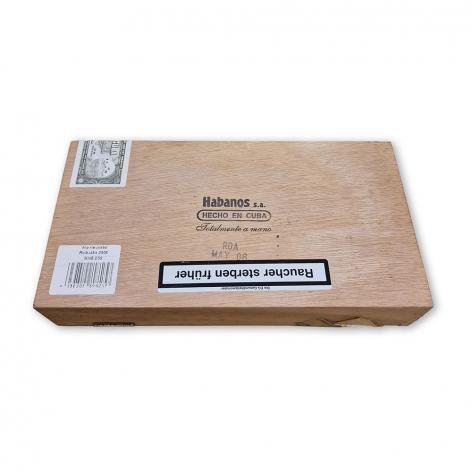 Lot 51 - Montecristo Robustos
