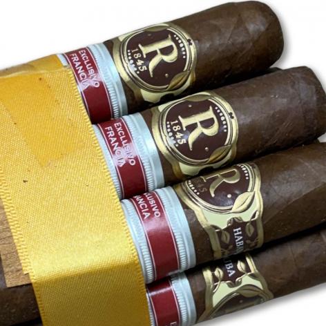 Lot 523 - Vegas Robaina Petit Robusto 