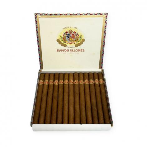 Lot 525 - Ramon Allones Gigantes 