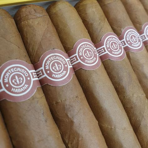 Lot 525 - Montecristo No. 4