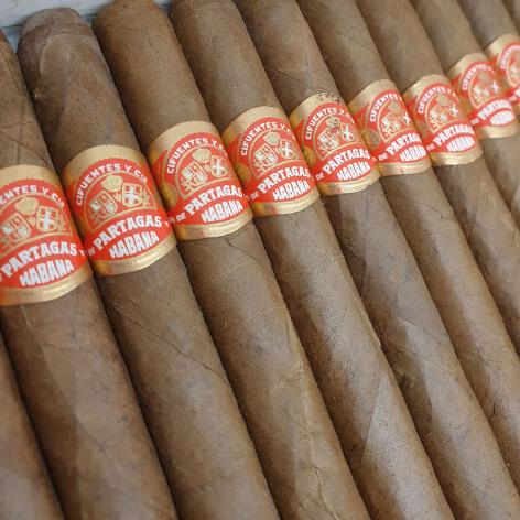 Lot 529 - Partagas Charlottes 