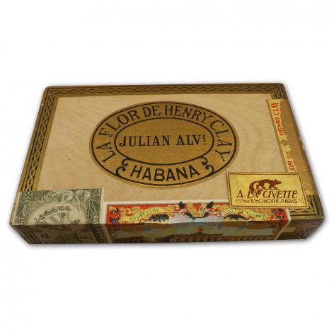 Lot 52 - Henry Clay Conchas de Regalia