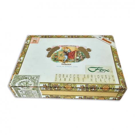 Lot 530 - Romeo y Julieta Churchills