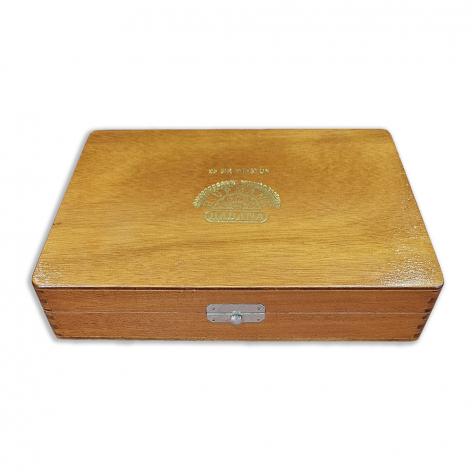 Lot 532 - H.Upmann Sir Winston