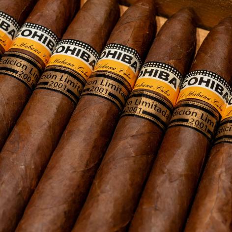 Lot 532 - Cohiba Piramides