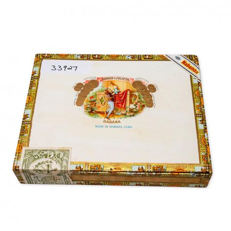 Lot 532 - Romeo y Julieta Churchills