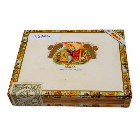 Lot 536 - Romeo y Julieta Churchills