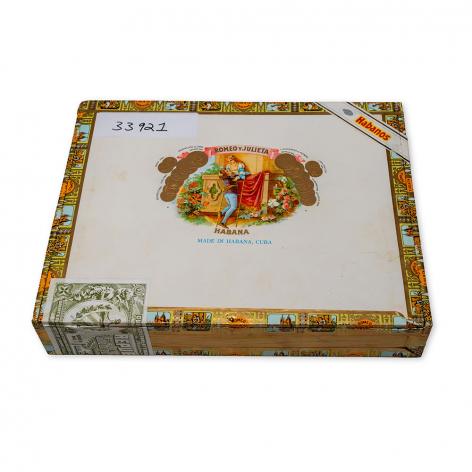 Lot 537 - Romeo y Julieta Churchills