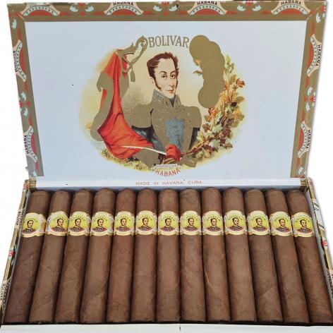 Lot 538 - Bolivar Royal coronas 