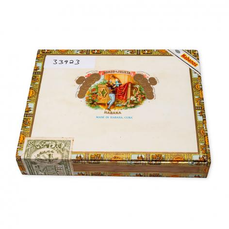 Lot 538 - Romeo y Julieta Churchills