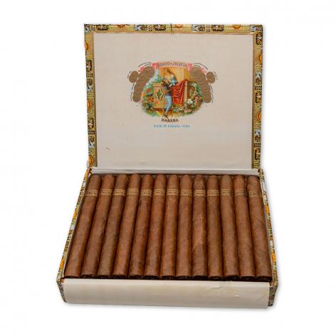 Lot 540 - Romeo y Julieta Churchills