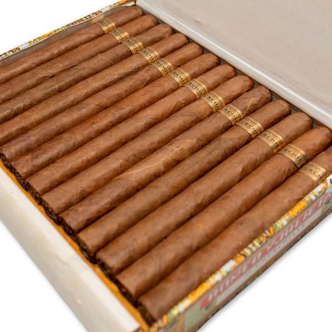 Lot 540 - Romeo y Julieta Churchills