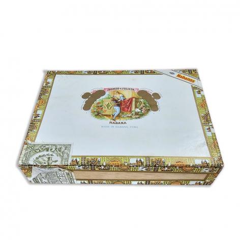 Lot 543 - Romeo y Julieta Prince of Wales