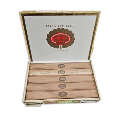 Lot 547 - Hoyo De Monterrey Particulares