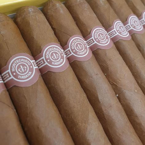 Lot 551 - Montecristo No. 3