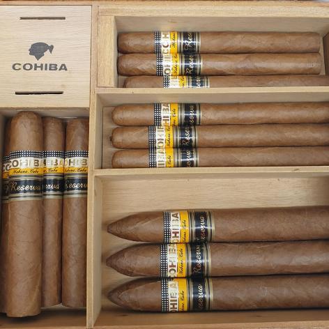Lot 560 - Cohiba Seleccion Reserva