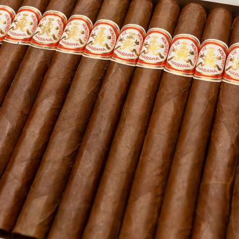 Lot 560 - Hoyo de Monterrey Churchills