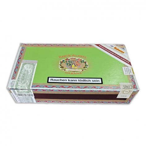 Lot 561 - Ramon Allones Belicosos