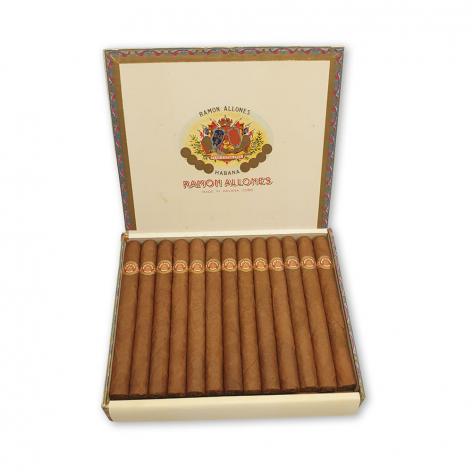 Lot 562 - Ramon Allones Gigantes 