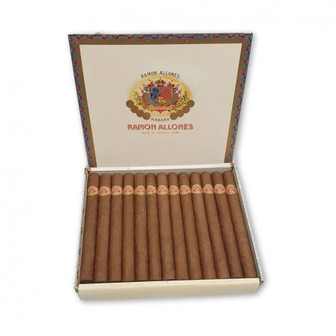 Lot 563 - Ramon Allones Gigantes 