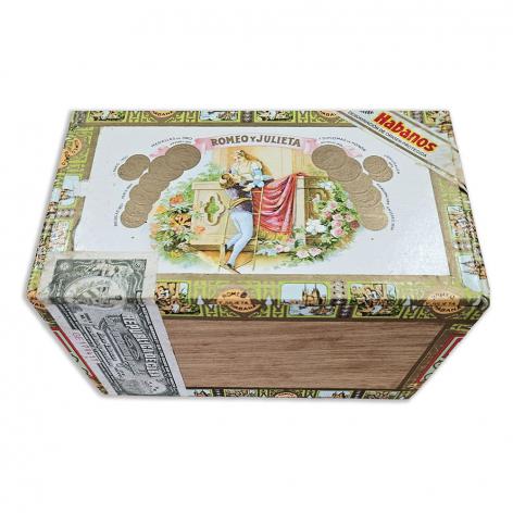 Lot 564 - Romeo y Julieta Cazadores