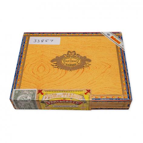Lot 568 - Partagas Churchill de Luxe