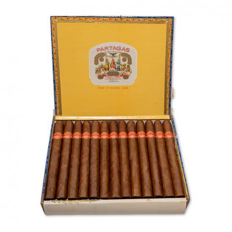 Lot 569 - Partagas Churchill de Luxe
