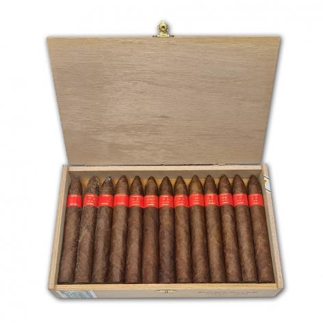 Lot 577 - Partagas Serie P No.2