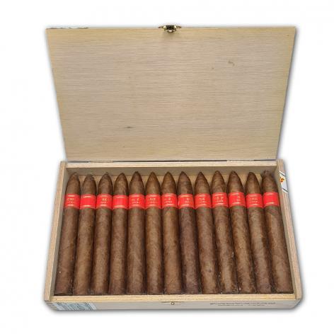 Lot 579 - Partagas Serie P No.2