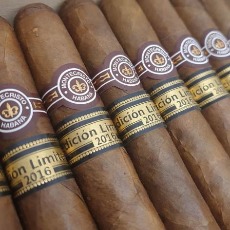 Lot 579 - Montecristo Dantes
