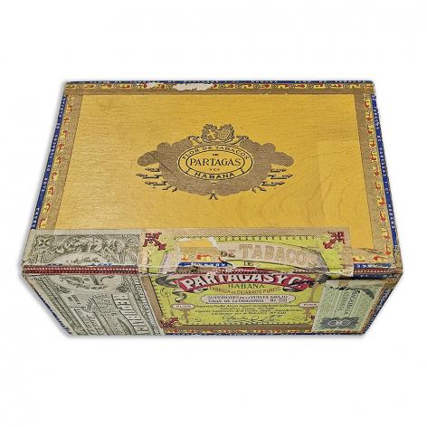 Lot 584 - Partagas Petit Coronas Tubulares