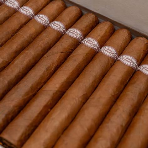 Lot 586 - Rafael Gonzalez  Coronas Extra