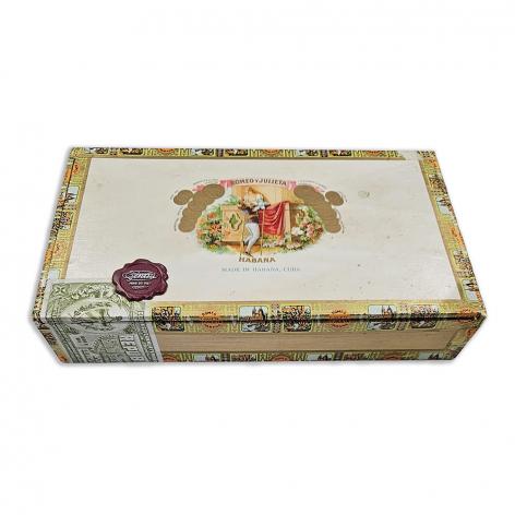 Lot 588 - Romeo y Julieta Belicosos