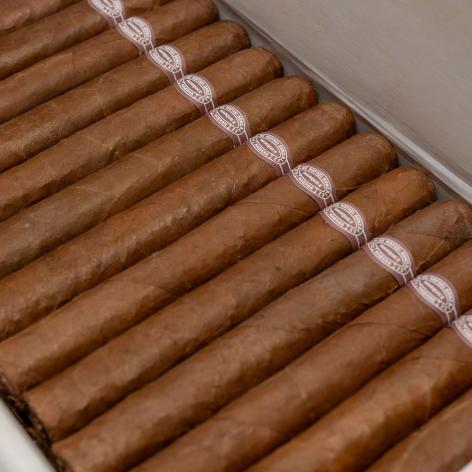 Lot 589 - Rafael Gonzalez  Coronas Extra