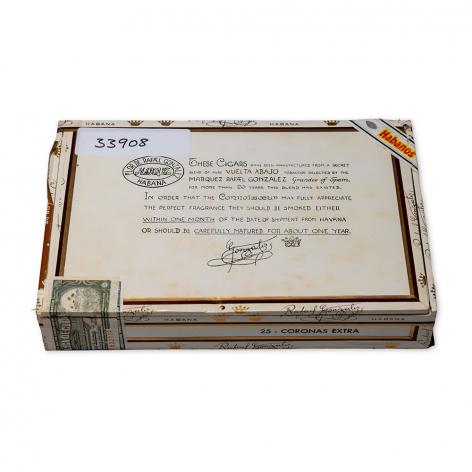 Lot 590 - Rafael Gonzalez  Coronas Extra