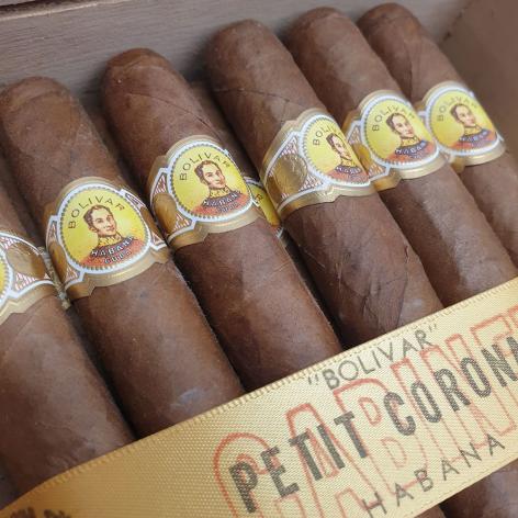 Lot 59 - Bolivar Petit Coronas 